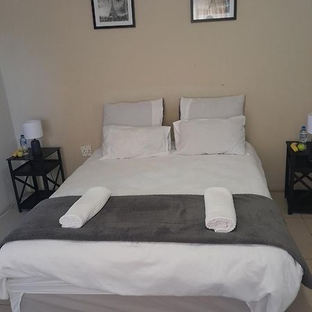 Ulundi Softlife Guest House מראה חיצוני תמונה